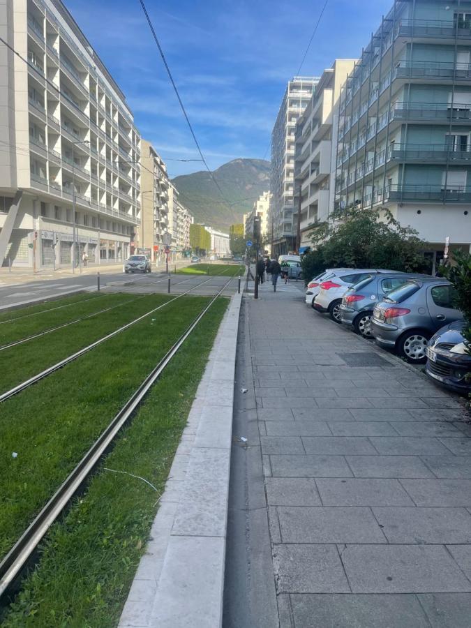 Apartament Chez Flo Grenoble Zewnętrze zdjęcie